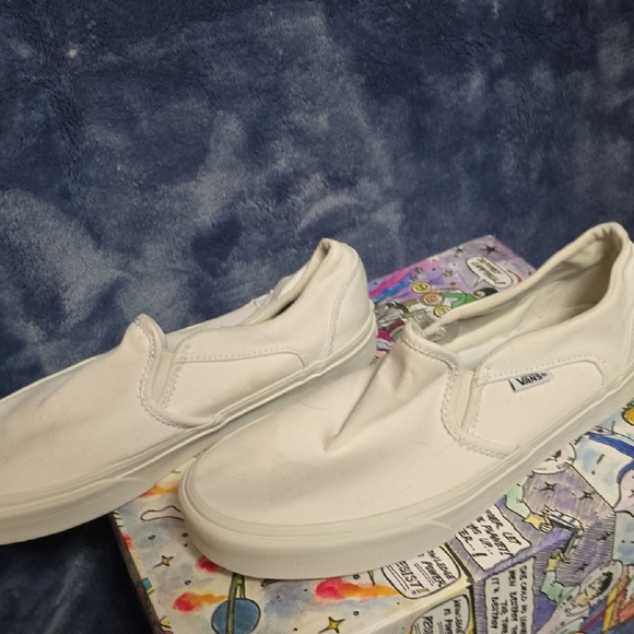 Vans White Slip-On Sneakers - Picture 5 of 9